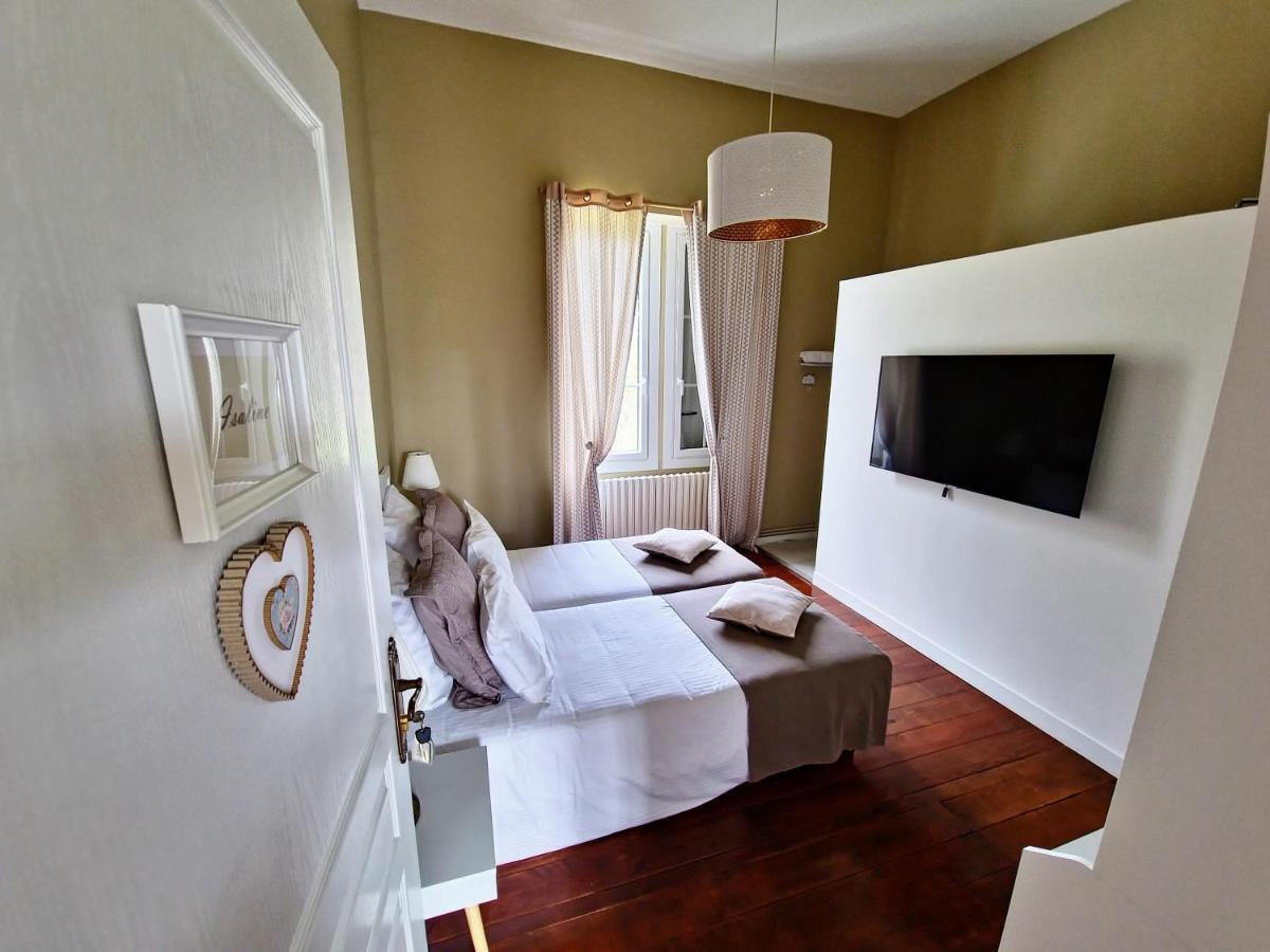 Rouffignac-de-Sigoules Manoir Le Coutureau Maisons D'Hotes מראה חיצוני תמונה